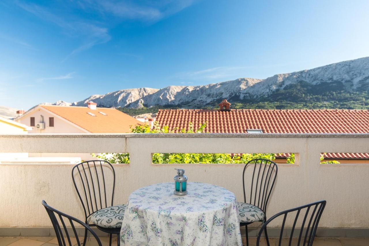 Apartment Glorija With Balcony باشْكا المظهر الخارجي الصورة