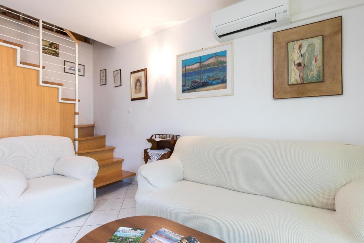 Apartment Glorija With Balcony باشْكا المظهر الخارجي الصورة